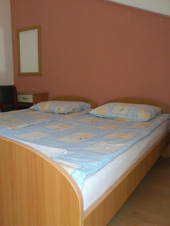 Ivanoski Studios And Guest Rooms Ohrid Quarto foto